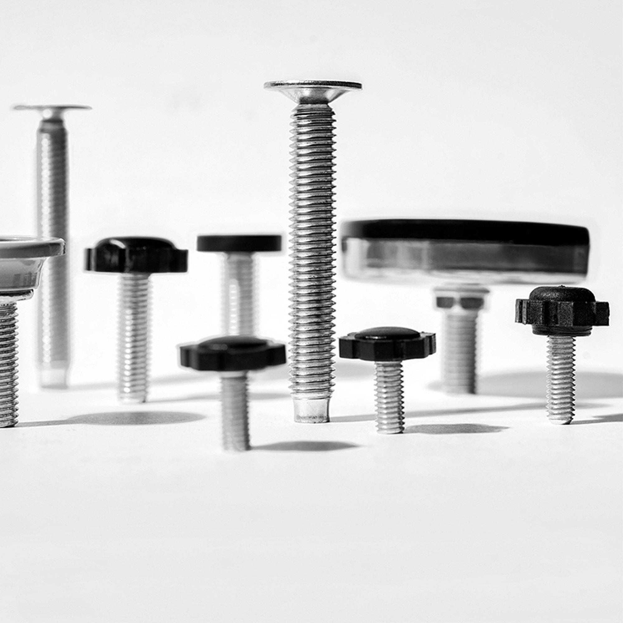 Pé nivelador para móvel, base hexagonal, M6, altura (20/25/30 mm), Aço e plástico, 20 unid - Image 3