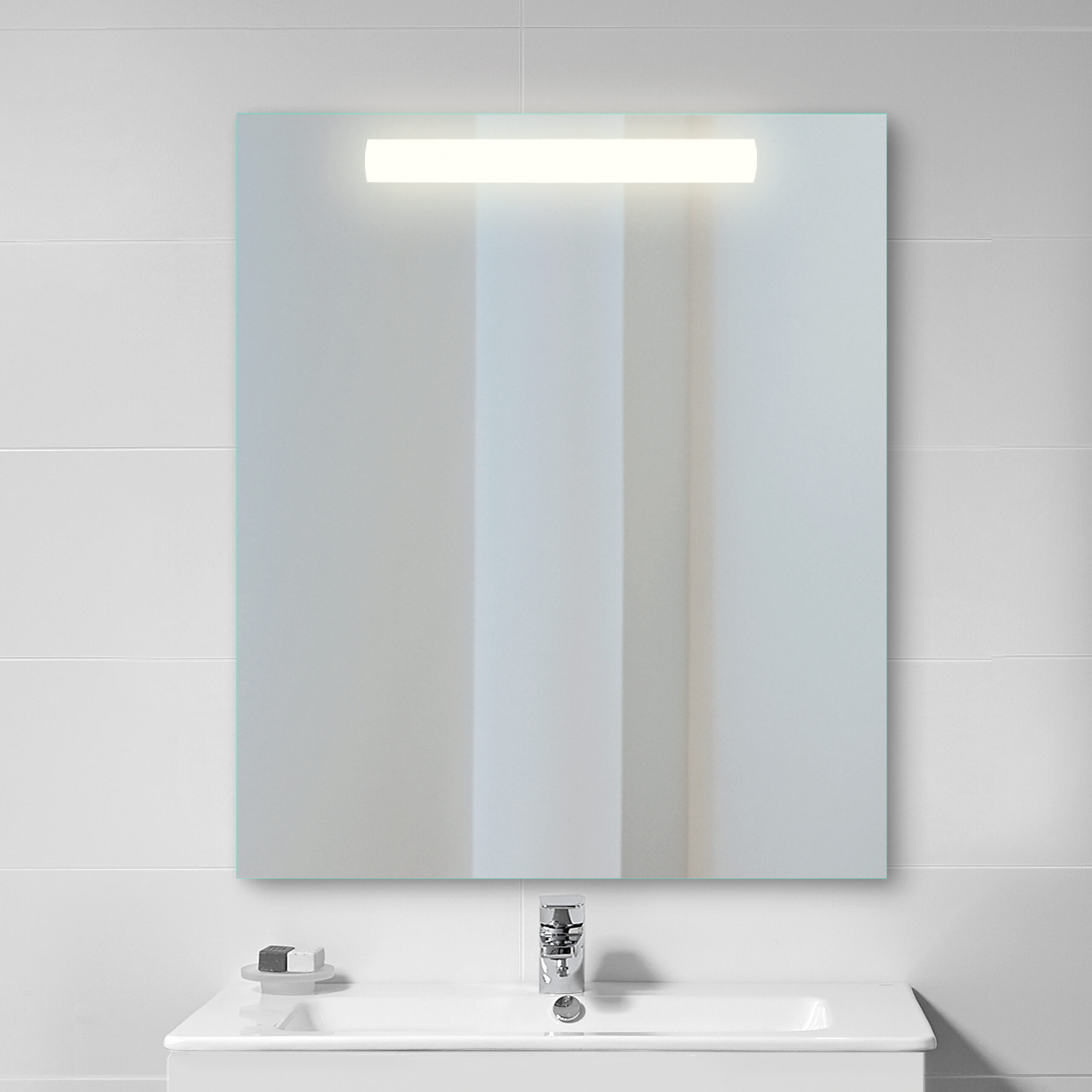 Espelho para banho Pegasus com iluminação LED frontal 60x70cm - Image 5