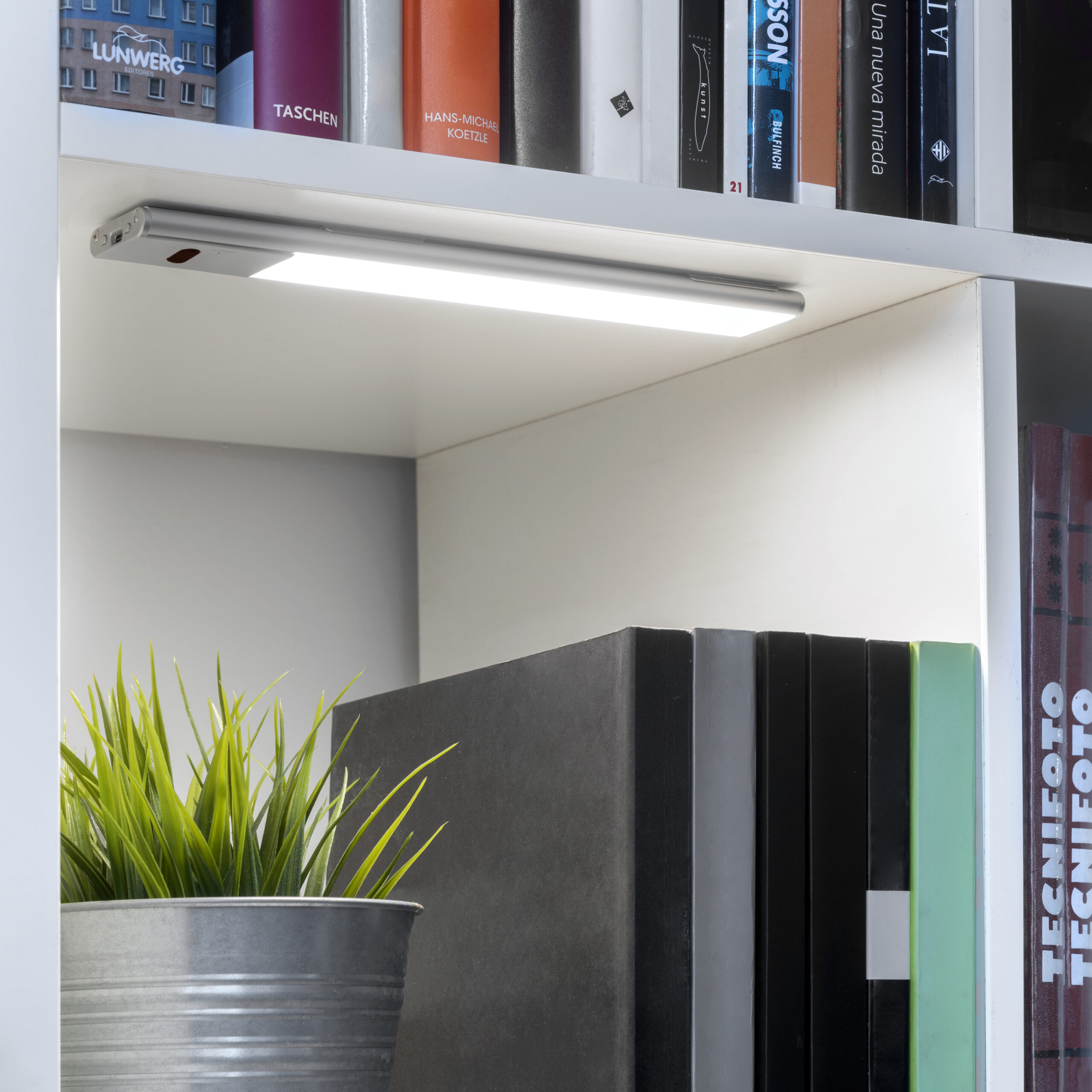 Luz LED Kaus recarregável por USB e com sensor switch, Anodizado mate, Plástico e Alumínio - Image 3