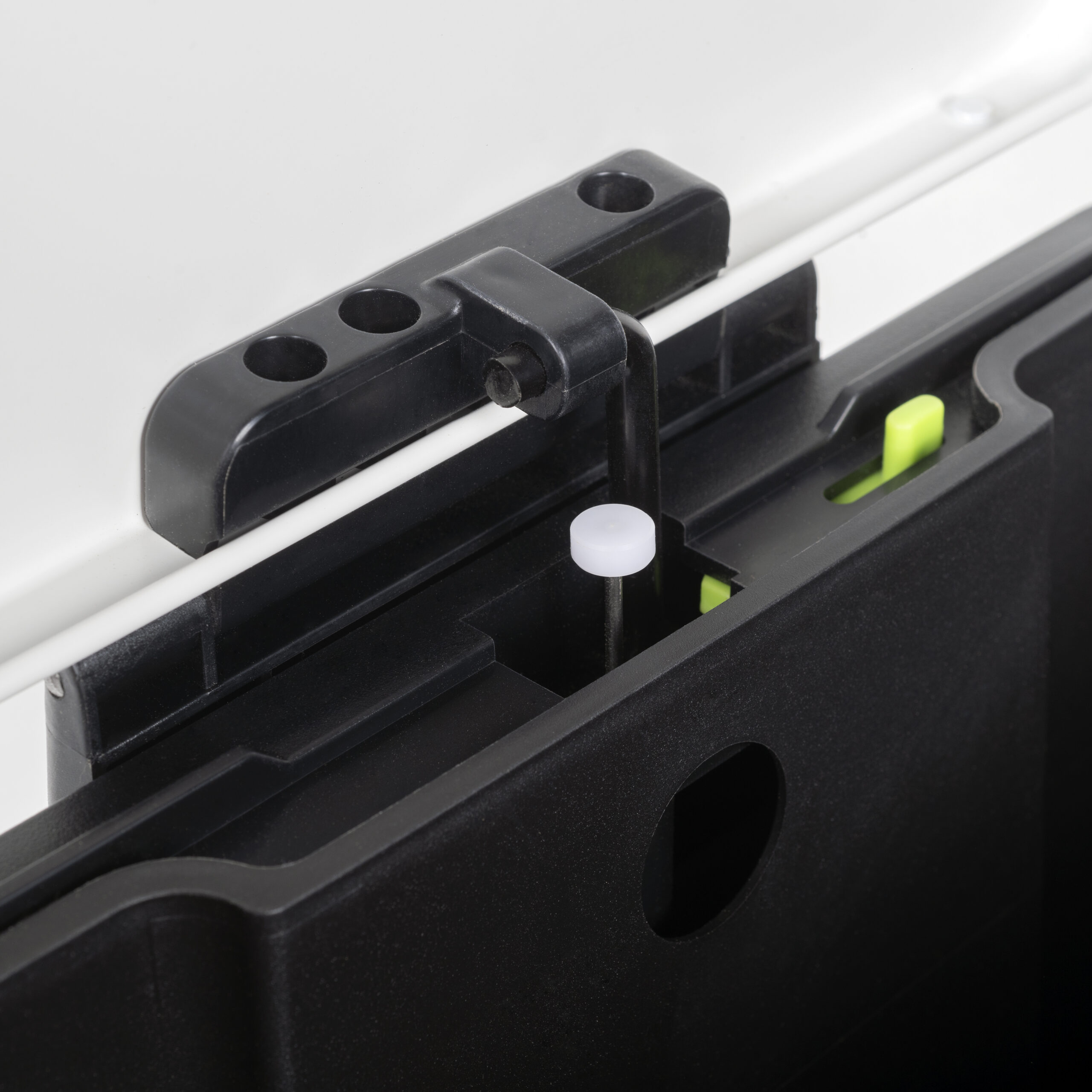 Balde exterior Recycle rectangular com abertura de pedal, Pintado branco, Alumínio, 1 ud. - Image 6